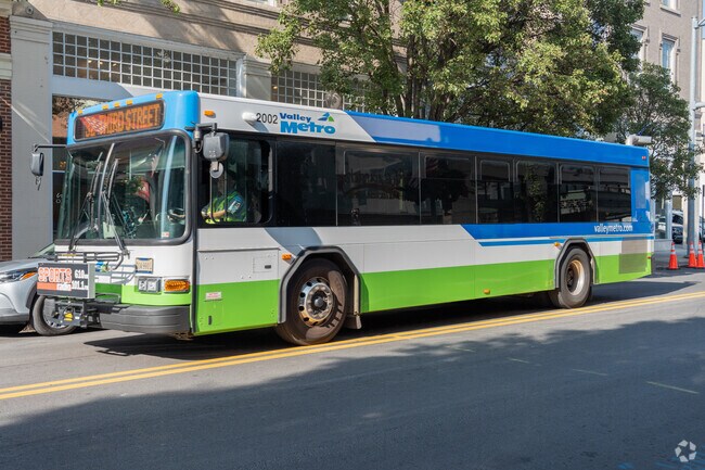 The metro valley buses run throughout both the city of Roanoke and the neighborhood.