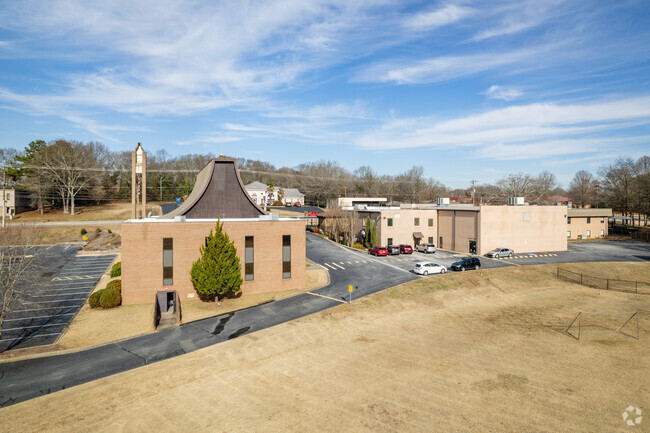 Back of Eddlemon Adventist School