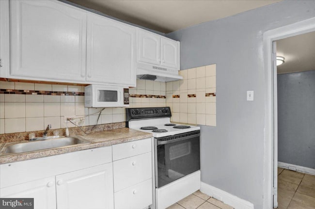 637 Moss St, Reading, PA 19604 - photo 7