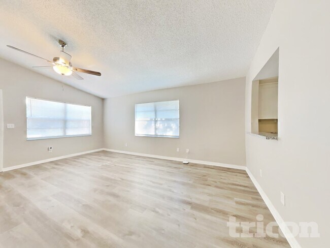 4930 44th Ave N, Saint Petersburg, FL 33709 - photo 4