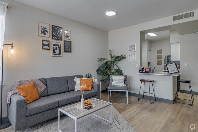 Gateway at Tempe, Tempe, AZ 85281 - photo 2