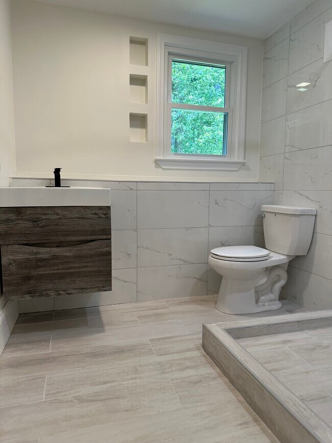 237 Carlisle Rd unit Single Unit, Bedford, MA 01730 - photo 7