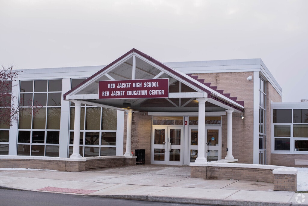 Red Jacket High School provides education in the neighborhood of
Victor.
