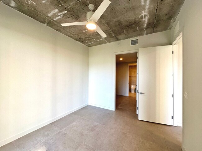 168 NW 30th St unit A4, Miami, FL 33127 - photo 5