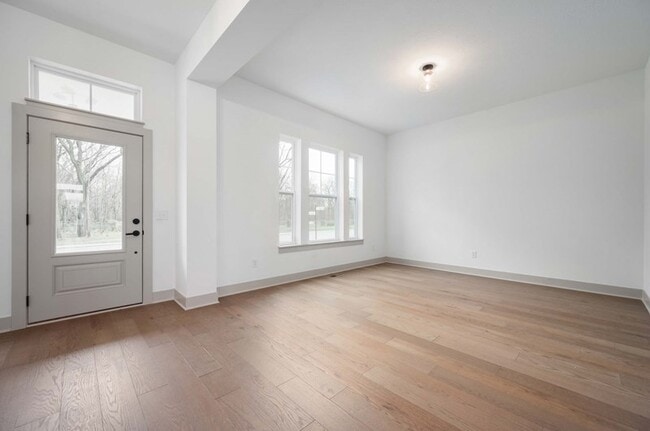 15976 Forewood Ln unit 36499219, Fishers, IN 46037 - photo 2