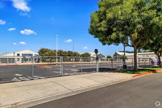 Alice Stroud Elementary School in Outer East Stanislaus sits on several acres.