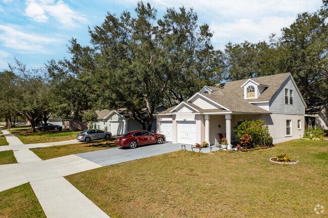 Clarcona Estates is a subdivision within Lockhart.