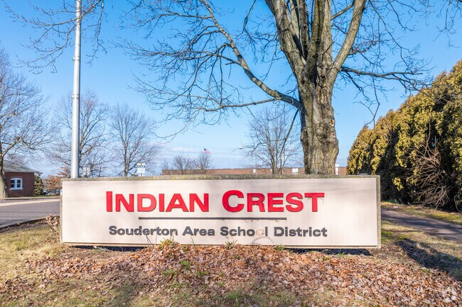 Students in grades 6-8 attend Indian Crest Middle School.
