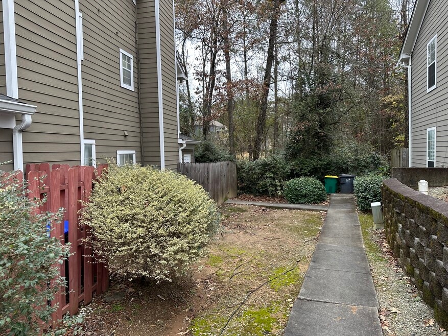 1057 Rock Creek Ln, Norcross, GA 30093 - photo 1