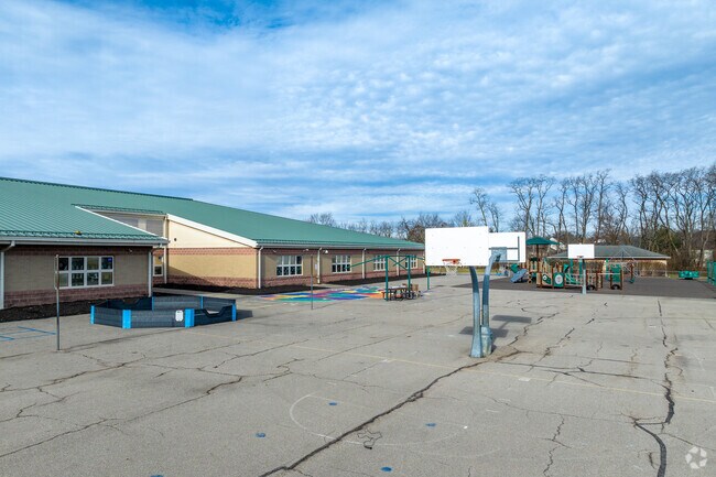 Tyler Run Elementary School is located in Liberty-Deleware Co, Powell Ohio.