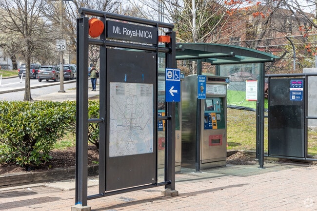 The Mt Vernon Light Rail Station is a short walk from Station North.