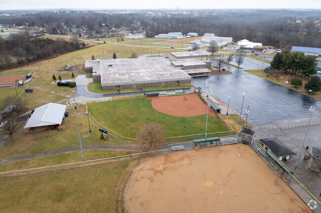 The student population of Mt. Washington Elementary is 570 and the school serves PK-5.