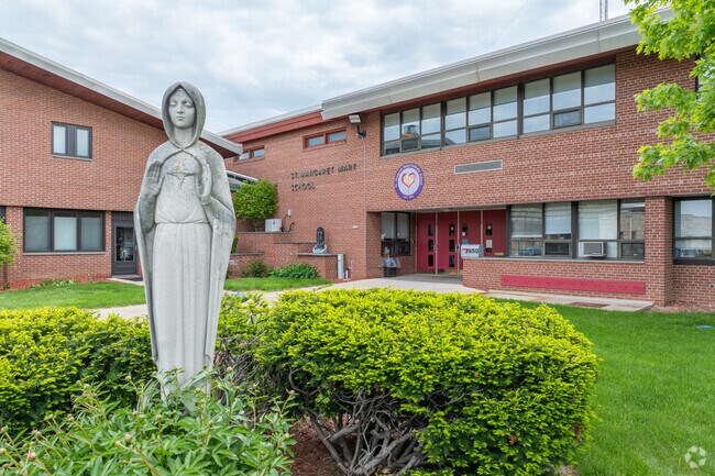 St. Margaret Mary School offers quality private education in MIlwaukee.