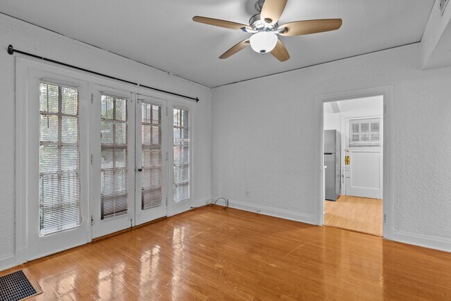 7336 Forsyth Blvd unit 104, Clayton, MO 63105 - photo 7