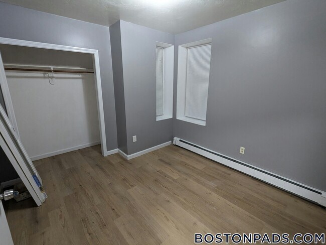 114 Mt Pleasant Ave unit 3, Boston, MA 02119 - photo 7