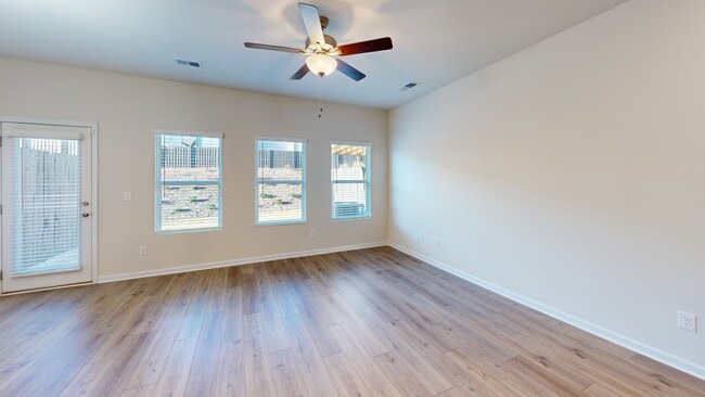 116 Buckingham Ln, Hoschton, GA 30548 - photo 3