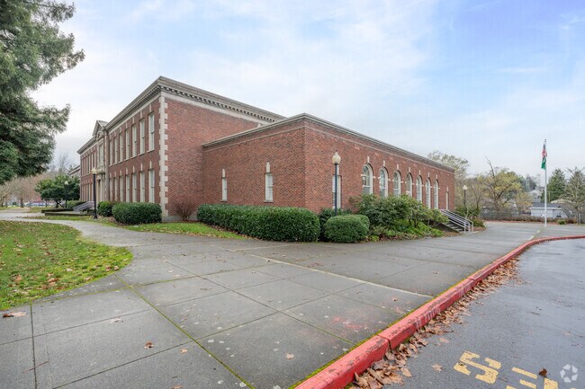 Dunlap Elementary School