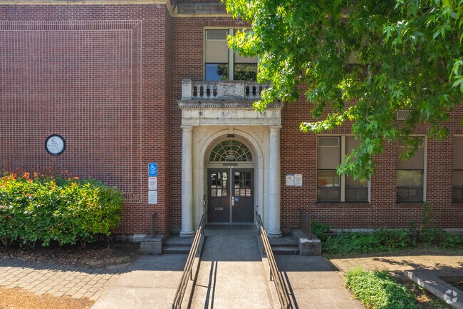 Main entrance for the James John Elementary School.