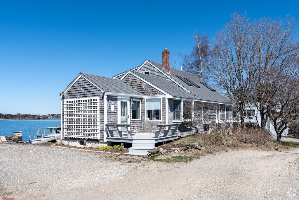 About Harpswell Schools, Demographics, Things to Do