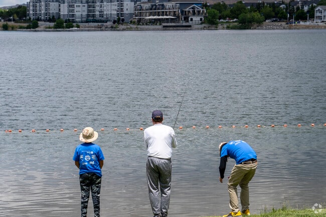 Sparks Marina is popular amongst fly fishermen.