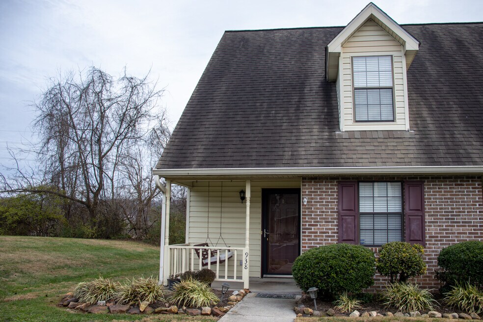 938 Bradley Bell Dr unit 938 Bradley Bell Dr, Knoxville, TN 37938 - photo 1