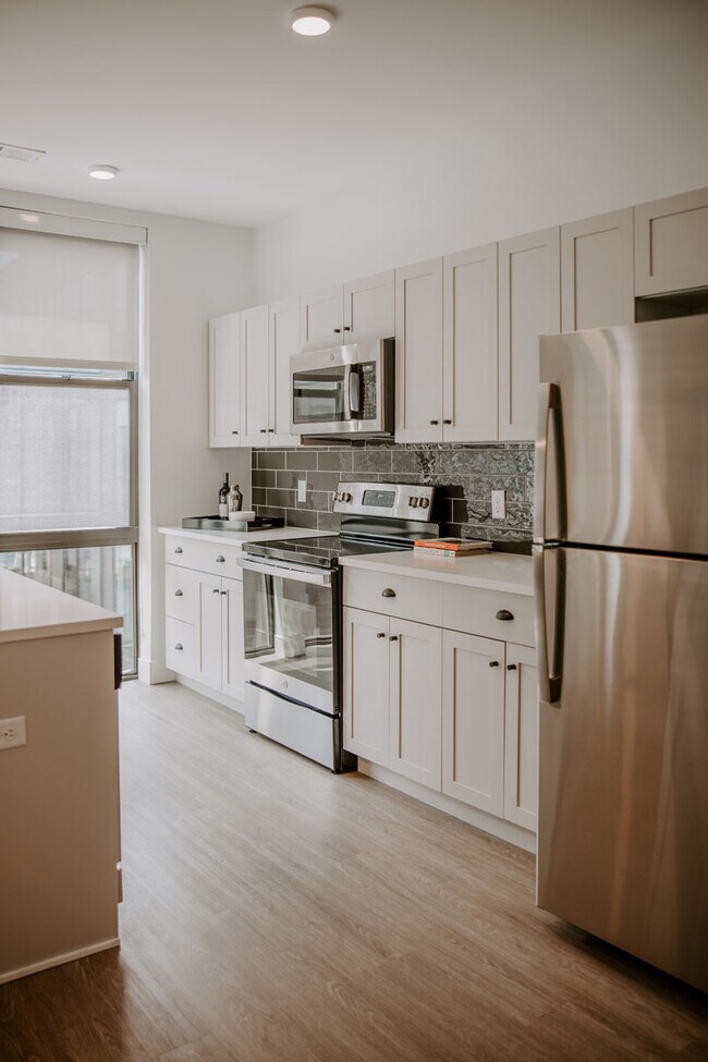 Industry Columbus Apartments, Columbus, OH 43215 - photo 4