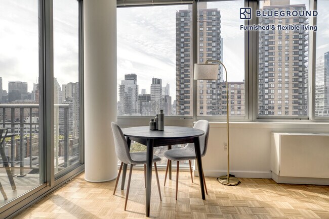 101 W End Ave unit FL20-ID950, New York, NY 10023 - photo 7