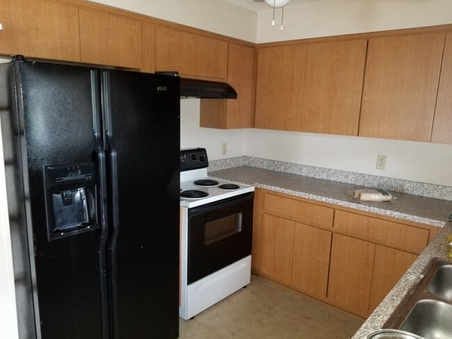 6536 W Norvell Bryant Hwy, Crystal River, FL 34429 - photo 2