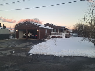 51 Jo Anne Ave, Portsmouth, RI 02871