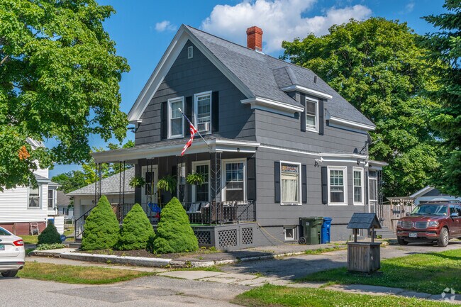 Pleasantdale features many picturesque foursquare homes.