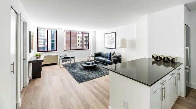 433 W 34th St unit 4, New York, NY 10001 - photo 2