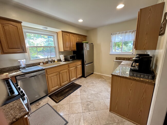 1760 Trailwood Path, Bloomfield Hills, MI 48301 - photo 6