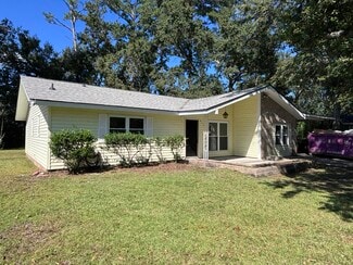 619 Piedmont Ln, Ladson, SC 29456