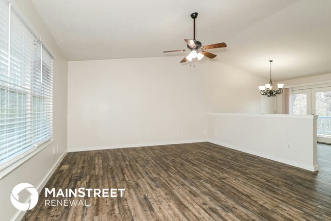 2557 Tricia Ln, High Ridge, MO 63049 - photo 4