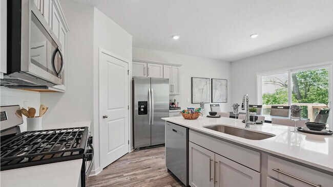 20190 Cornice St, Spring Hill, KS 66083 - photo 4