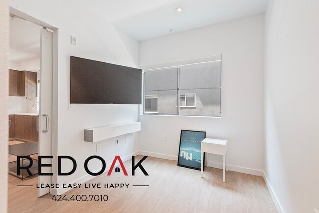 11649 Mayfield Ave unit 3A, Los Angeles, CA 90049 - photo 2