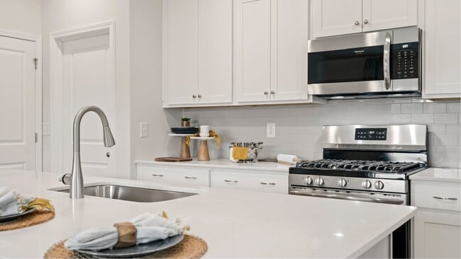 1713 Heron Ct, Belmont, NC 28012 - photo 4