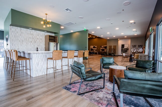 Gateway, Henderson, NV 89011 - photo 6