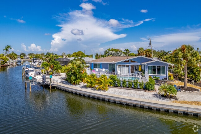 Many homes sit on the water with private docks in Northwest Bradenton/Palma Sola.