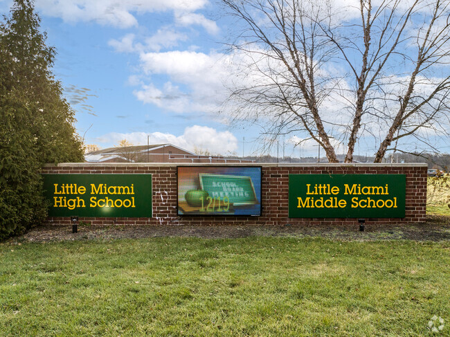 Little Miami Junior High School
Public Middle School
Salem Township Morrow, Ohio
