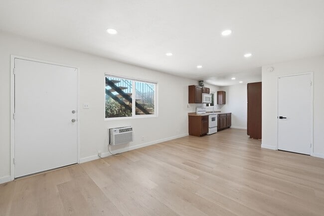 12621 Lindo Ln unit B, Lakeside, CA 92040 - photo 6