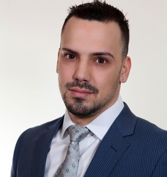 Agent Photo