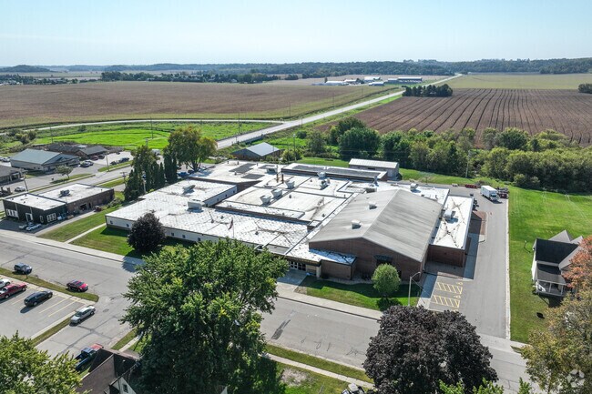 PEM Junior High School holds presentations from local professionals, including beekeepers.