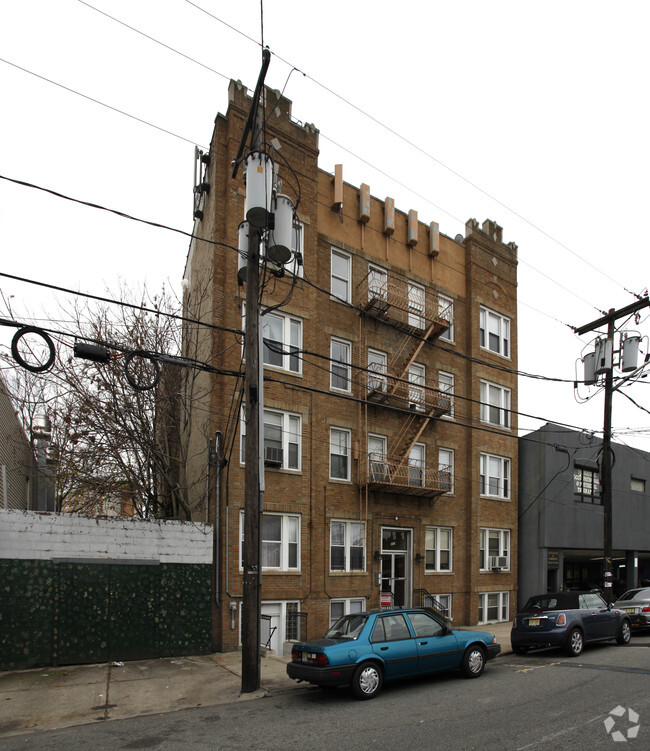 251 Beacon Ave, Jersey City, NJ 07306