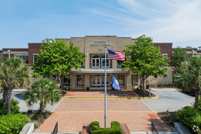 Moultrie Middle School in Mount Pleasant is A-rated and serves grades 6–8.
