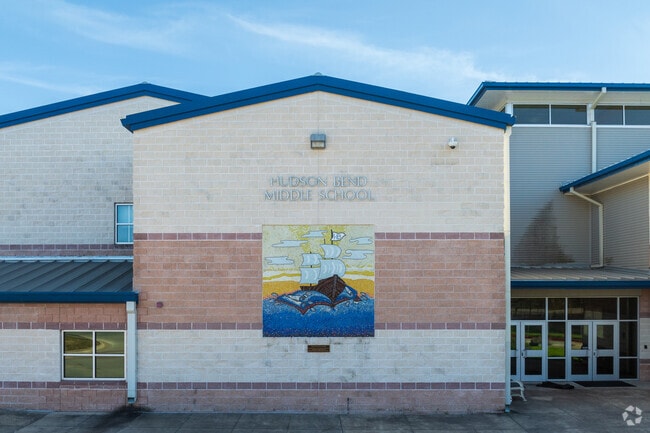 Hudson Bend Middle School fosters young leaders.