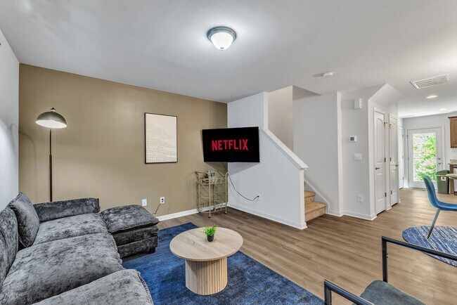 229 Socket St unit ID1284655P, Raleigh, NC 27606 - photo 3