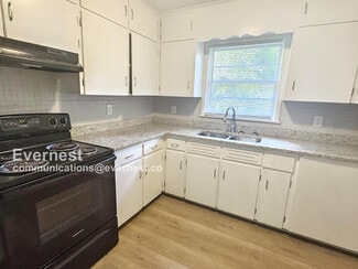 2616 Wood Dr NE, Center Point, AL 35215