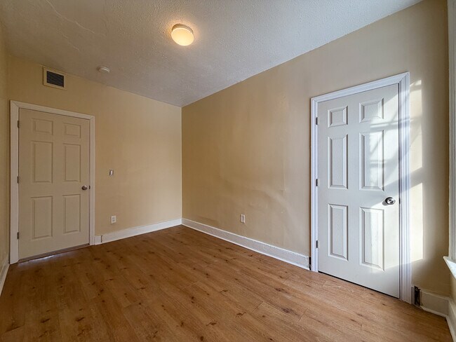 256 Davenport Ave unit 2nd Floor, New Haven, CT 06519 - photo 6