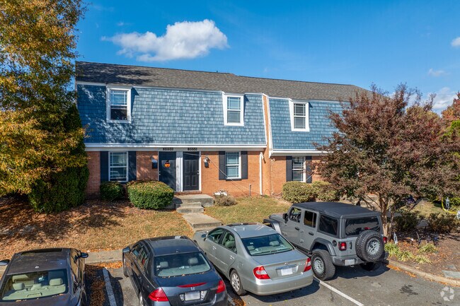 Deerbourne offers a townhome community, right in the neighborhood.